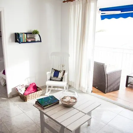 דירה Seafront Unbeatable Location A *