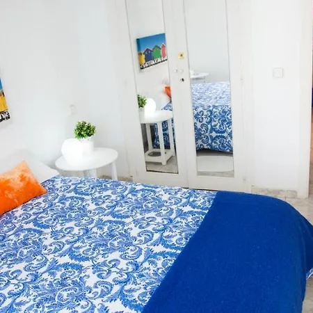 דירה Seafront Unbeatable Location A *