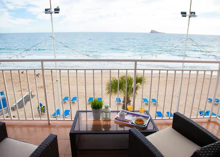 דירה Seafront Unbeatable Location A בנידורם