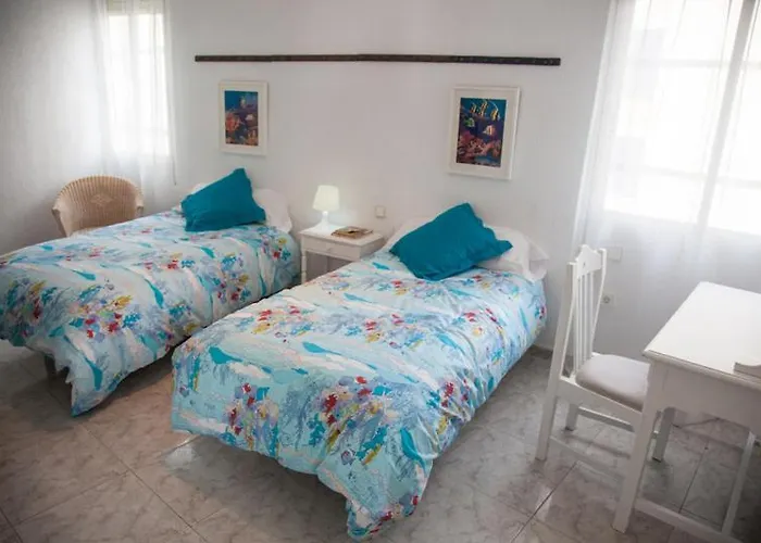 Seafront Unbeatable Location A דירה בנידורם