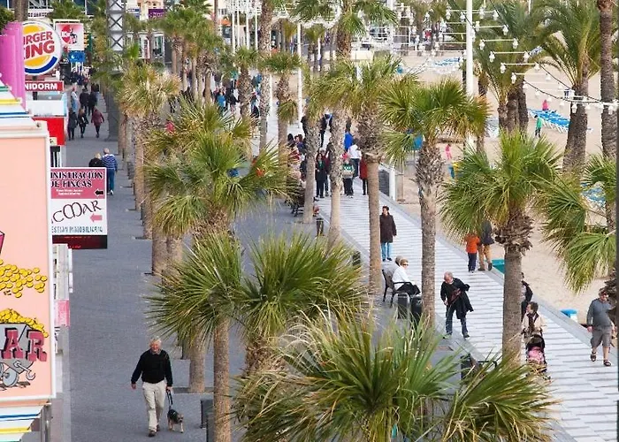 Seafront Unbeatable Location A *